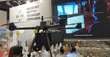 Polski dron typu "Baba Jaga". Przenosi potężny ładunek