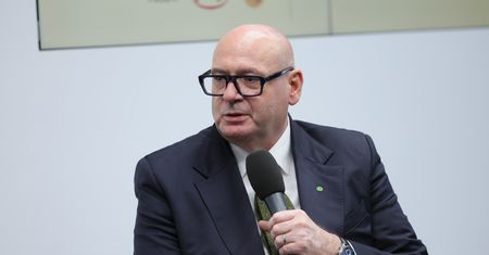 "Wystąpienie niespójne". Zgorzelski mówi o człowieku Brauna na RBN