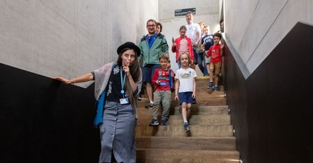 Noc w muzeum zamiast kolejnej bajki przed snem. Brama Poznania szykuje wyjątkową przygodę dla rodzin
