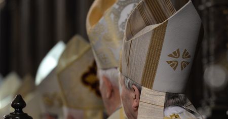 Czy można jeść mięso w piątek 2 maja? Biskupi zabrali głos