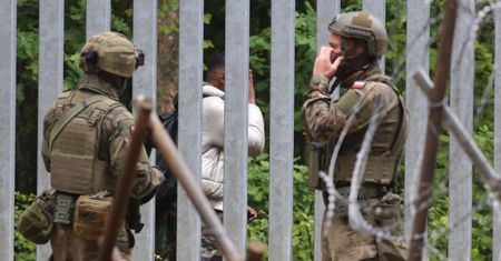 Kryzys na granicy. Ujawniają kto, gdzie i ilu migrantów szkoli do ataku