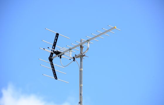 Mniej kanałów w naziemnej telewizji cyfrowej. Czy sześć stacji powróci?