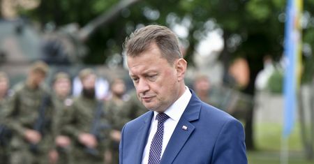 Błaszczak narzeka na wielkość armii. Rząd reaktywuje pobór?