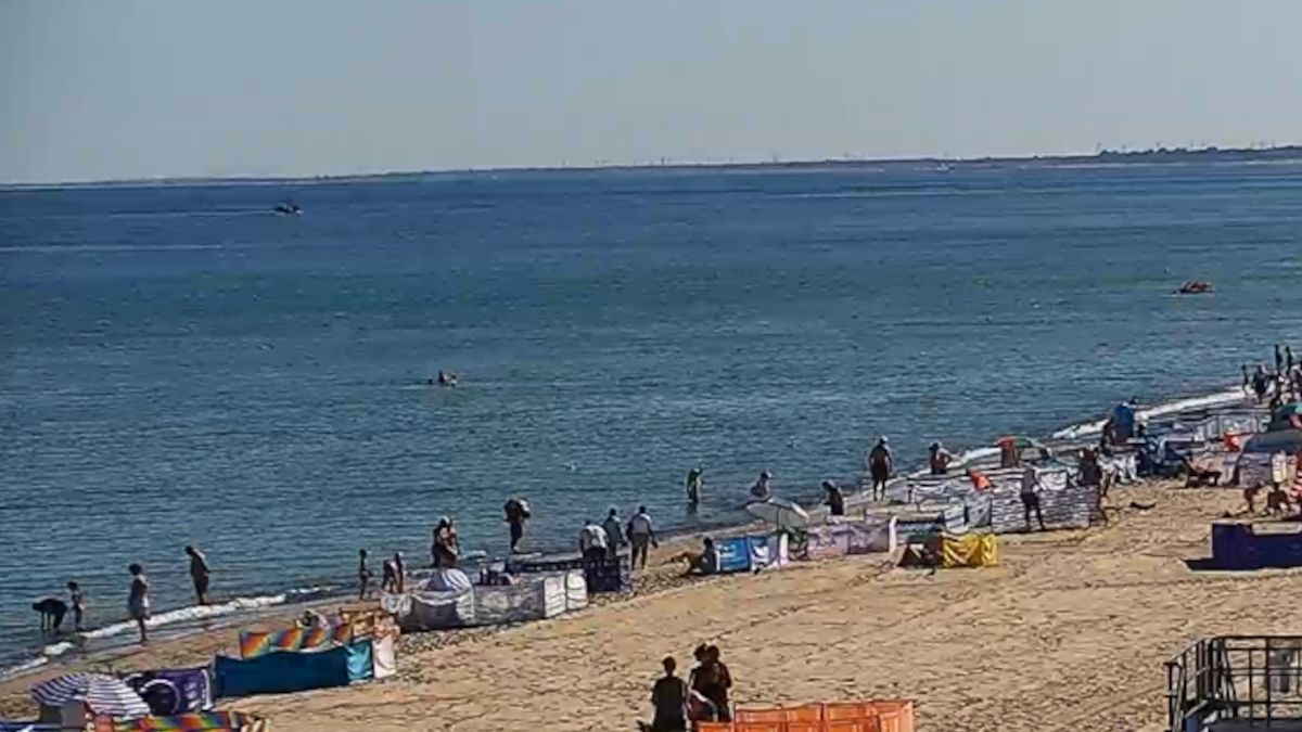 Plaża w Sarbinowie przed godz. 10 rano.