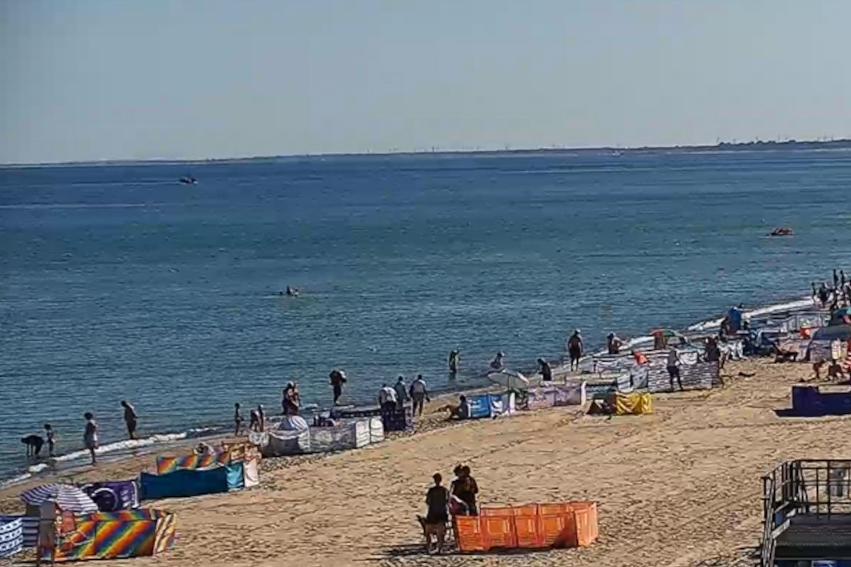 Plaża w Sarbinowie przed godz. 10 rano.
