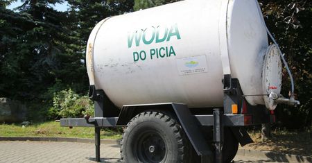 Woda stanowiła poważne ryzyko dla 20 tys. osób. Służby badają sprawę