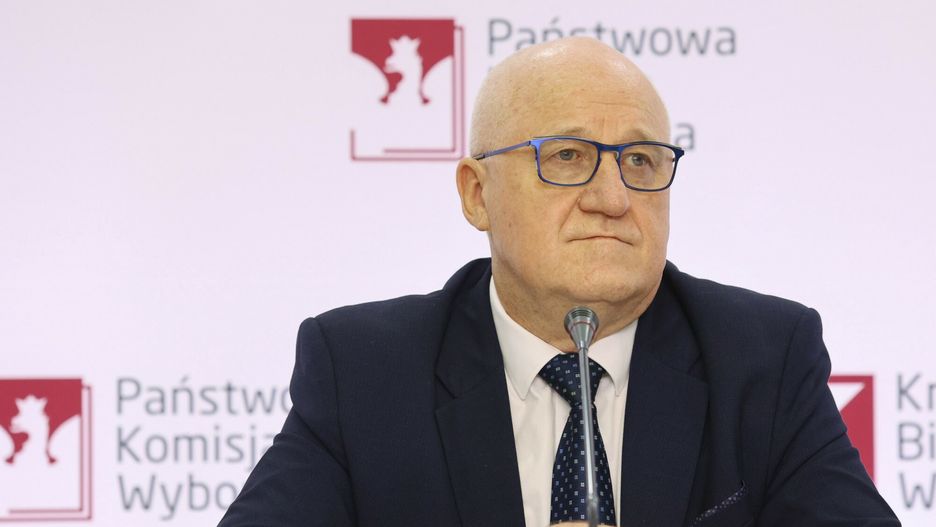 Wybory parlamentarne 2023 - konferencje PKW
Fot. Piotr Molecki/East News, Warszawa, 15.10.2023. Wybory parlamentarne 2023. Konferencja prasowa Panstwowej Komisji Wyborczej dotyczaca frekwencji wyborczej oraz przebiegowi glosowania w gmachu Kancelarii Prezydenta Rzeczypospolitej Polskiej.


N/z: Sylwester Marciniak
Piotr Molecki