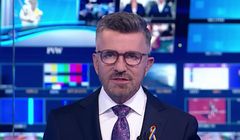 Pierwsza taka sytuacja w TVP. Gospodarz "19.30" z tęczową przypinką