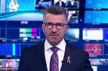 Zbigniew Łuczyński tęczowa przypinka „19.30” TVP Telewizja Polsk