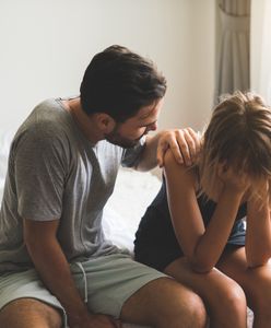 Przez lata nie znały prawdy. Żony gejów cierpią w ukryciu