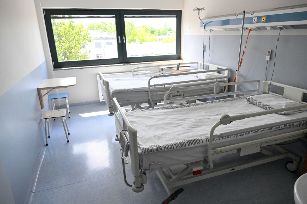 "Liczba zachorowań będzie wzrastać". Ekspert mówi o lipcu