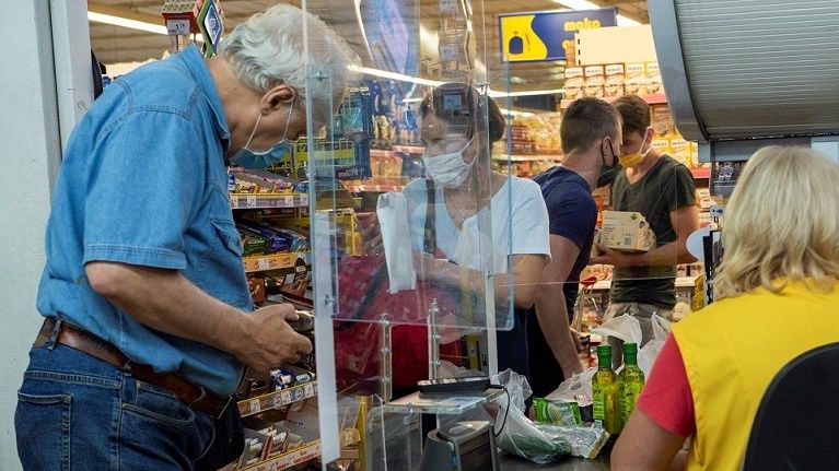 Zakaz handlu w niedzielę najwięcej zwolenników ma wśród najstarszych klientów