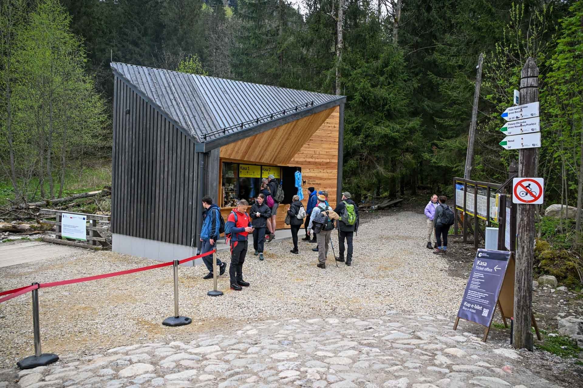 Nowy punkt kasowy w Kuźnicach