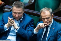 Siedzi w Sejmie obok Tuska. Ujawnia plan