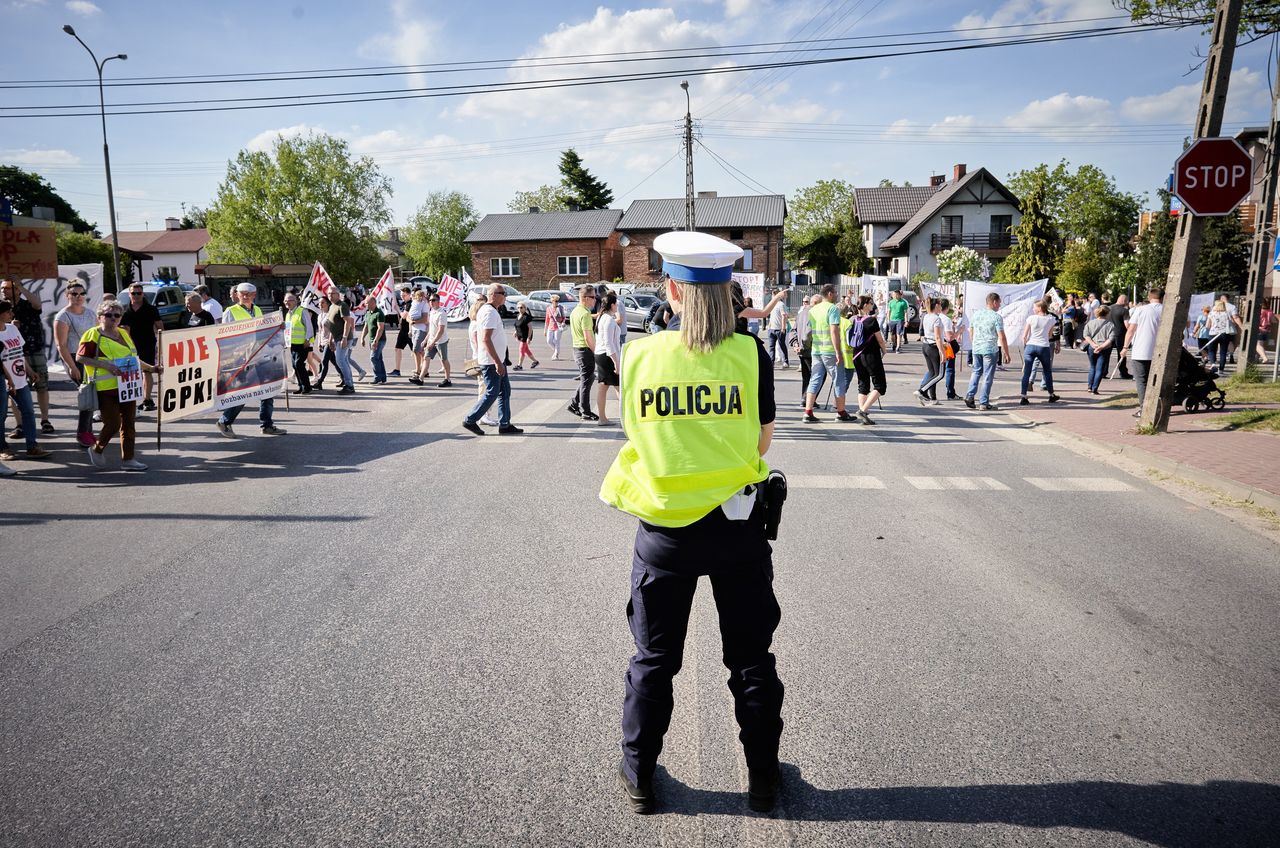 Protest mieszkańców łódzkiego osiedla Mileszek, które przetnie linia Kolei Dużych Prędkości 