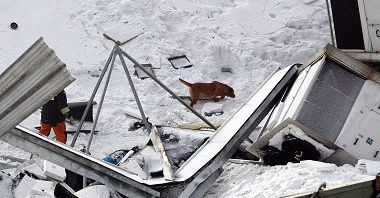W katastrofie zginęły 63 osoby - doszło do profanacji zwłok?