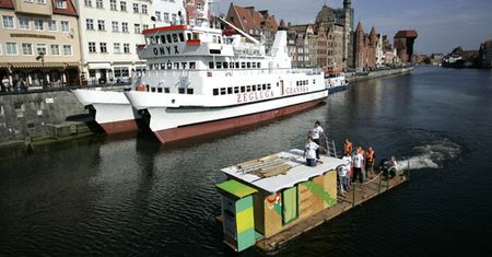 Łódki z przesłaniem