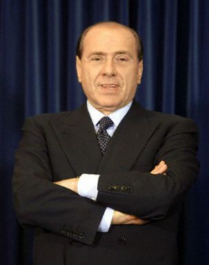 Włochami rządzi Berlusconi, Berlusconim - jego mama