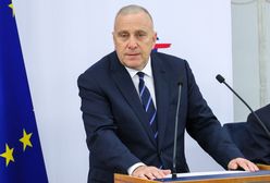 Wyborcy KO odpłynęli. Schetyna chce trafić do młodych