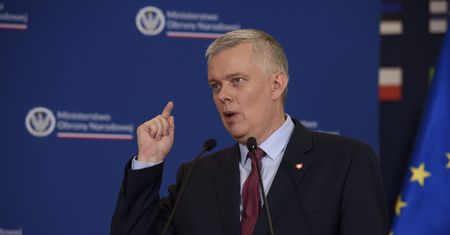 Niepokojące doniesienia. Siemoniak wydał polecenie ABW