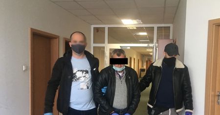 Zranił ratownika nożem w rękę. Miał we krwi 2,5 promila alkoholu