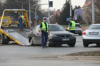 Kolizja z kierowcą bez ubezpieczenia OC. Co robić?