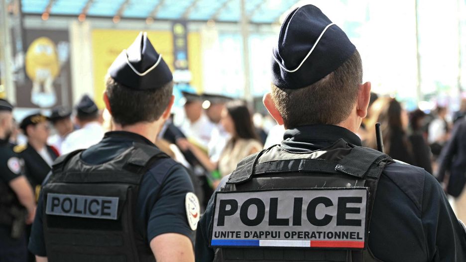 Temporary
Police officers stand during a visit of France's Minister of the Interior at Gare du Nord railway station in Paris, on June 19, 2025, as France launches a two-day operation for checks in stations, trains and buses to combat "illegal immigration". Some "4,000" law enforcement officers will be mobilised on June 18 and June 19, 2025 to carry out nationwide checks against illegal immigration at railway stations and on buses, France's Minister for the Interior Bruno Retailleau announced on June 18, 2025. (Photo by Martin LELIEVRE / POOL / AFP)
MARTIN LELIEVRE