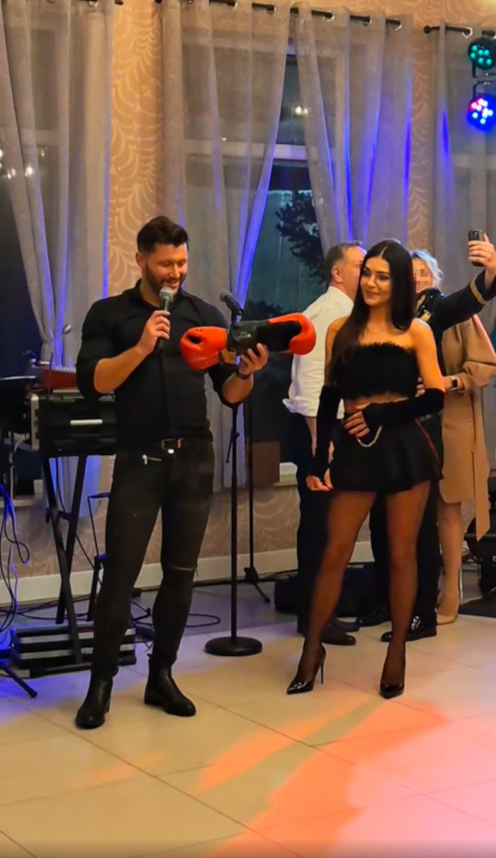 Piotr Mróz i Ewa z "Rolnik szuka żony" na balu charytatywnym