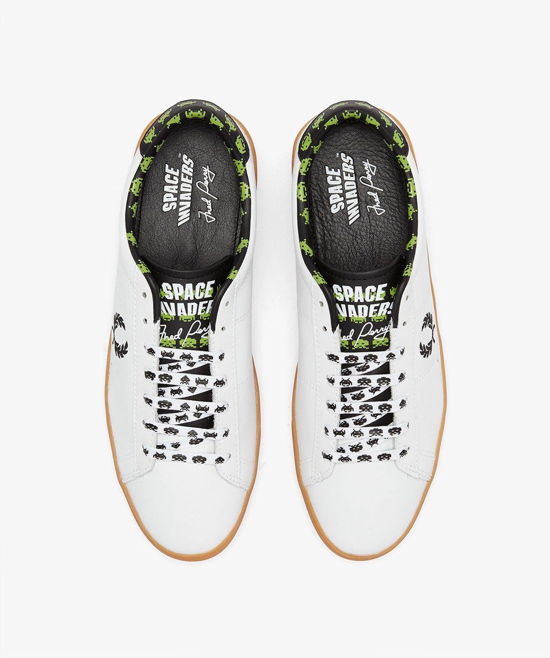 Klasyka gier na koszulce. Kultowa marka Fred Perry stworzyła serię ubrań dla fanów Space Invaders 5