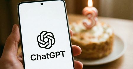 ChatGPT skończył trzy lata. Tyle wystarczyło, by wywrócić internet do góry nogami