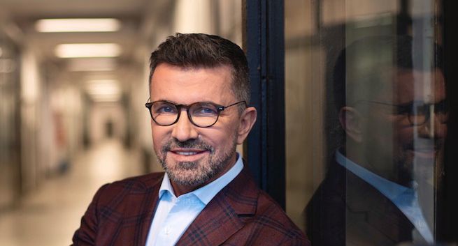 Zbigniew Łuczyński nowym prowadzącym "19:30", czyli nowych "Wiadomości" TVP1