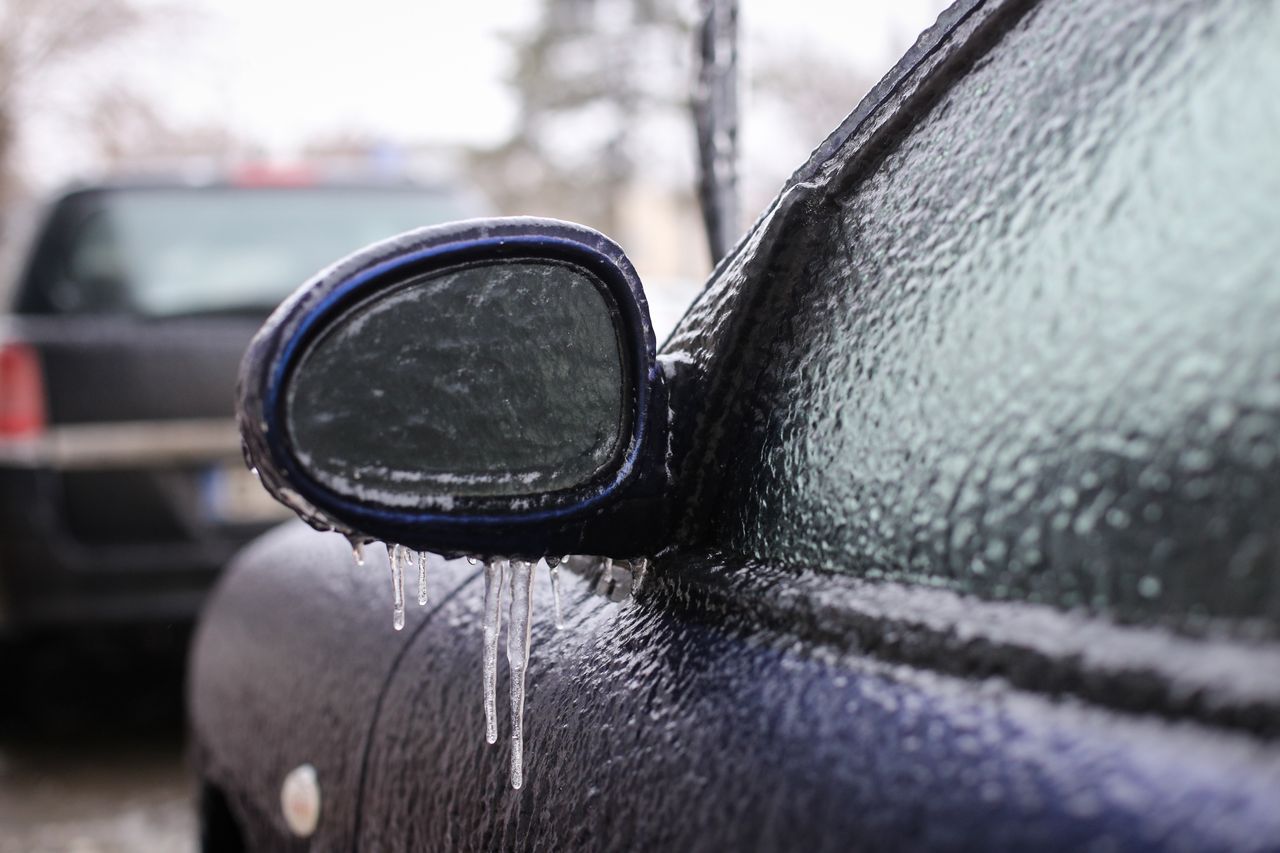 Frozen car doors are one of the winter problems.