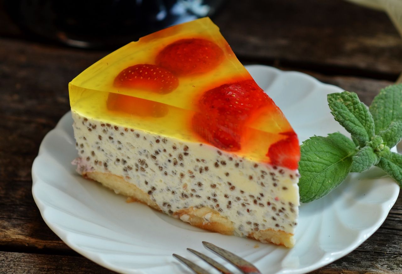 Do sernika dorzucam drobne ziarenka