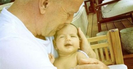 PIERWSZE ZDJĘCIE córeczki Bruce'a Willisa! (FOTO)