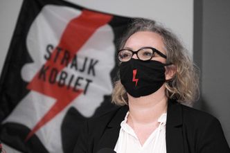 Strajk kobiet. Tu nie chodzi tylko o aborcję. Tu chodzi o niższe pensje i głodowe emerytury