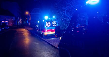Nieprzytomny 15-latek na poboczu drogi. Sprawca schwytany