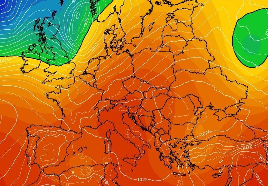 Pogoda. W połowie tygodnia odczujemy wyraźny wzrost temperatury. Synoptycy mówią o jesiennej "bombie ciepła"