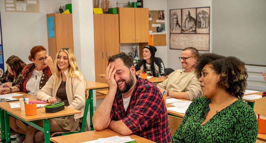 Celebryci wrócą do szkolnych ław. Będzie druga edycja programu "Back to school"