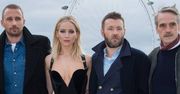Półnaga Jennifer Lawrence chciała być sexy, a skończyło się problemami ze zdrowiem. Jej kreacja z premiery filmu została ostro skrytykowana