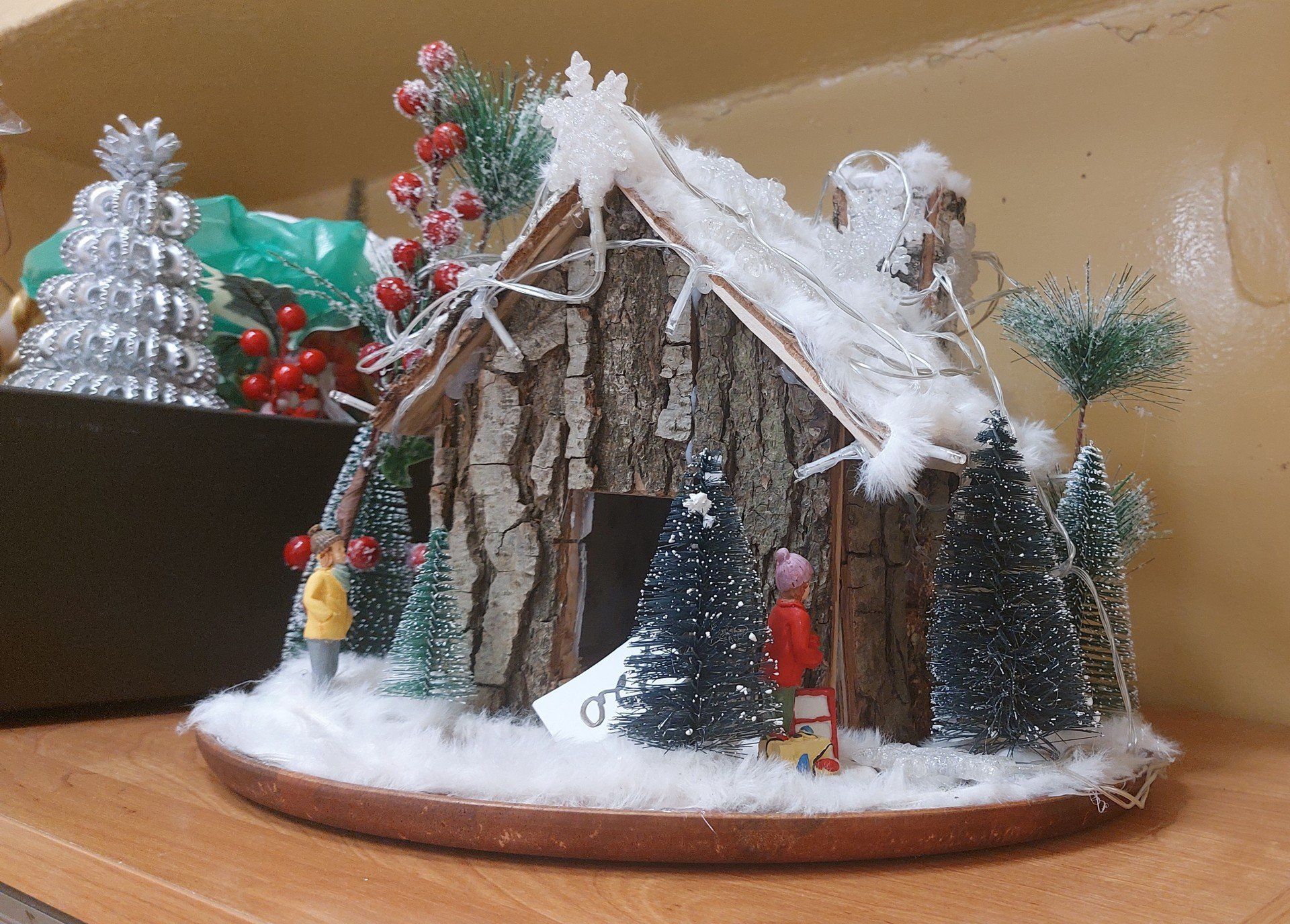 Kiermasz Świąteczny przy kościele św. Wojciecha w Sieradzu. Szkoła Podstawowa nr 6 zaprasza mieszkańców już w najbliższą niedzielę