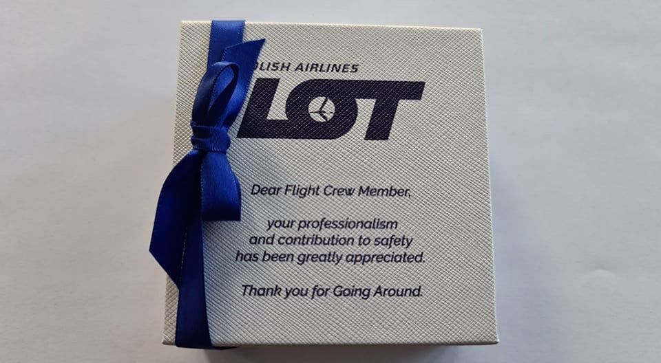 Pudełko czekoladek PLL LOT