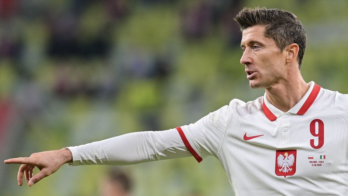 robert lewandowski pilkarz sport