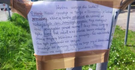 Nietypowe ogłoszenia o niebezpiecznych pomidorach. "Tak robi katolik – grzeszy, szkodząc chemią"
