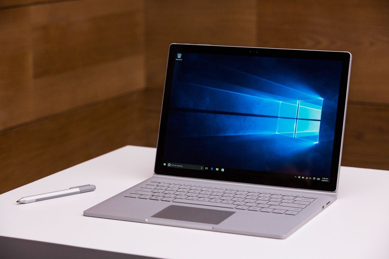 Microsoft ze słabszą sprzedażą Windows i Surface. Zgadłeś, dlaczego