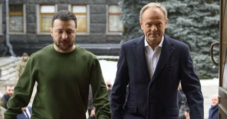 Zełenski rozmawiał z Tuskiem. Ważna umowa na stole