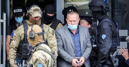 Jest oskarżany o zbrodnie wojenne. Dopadli go Polacy