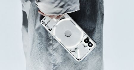 Nadchodzi najładniejszy smartfon roku? Nothing Phone (2) pozuje do nowych zdjęć