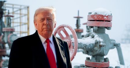 Europa obawia się szantażu Trumpa. Waszyngton może zagrać gazem