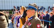 Uroczyste obchody Tysiąclecia Królestwa Polskiego. Był przemarsz przez miasto i średniowieczne miasteczko