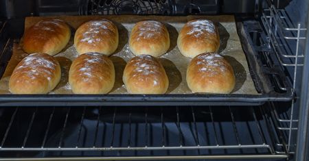 Są pulchne i rozpływają się w ustach. O niebo lepsze od sklepowych drożdżówek